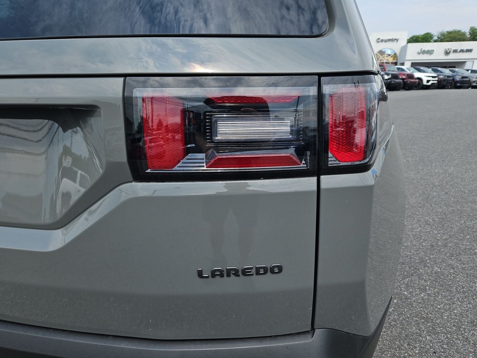 2026 Jeep Cherokee CHEROKEE LAREDO 4X4