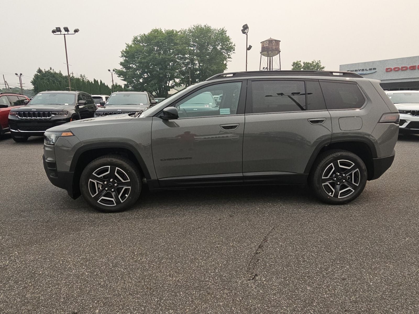2026 Jeep Cherokee CHEROKEE LAREDO 4X4