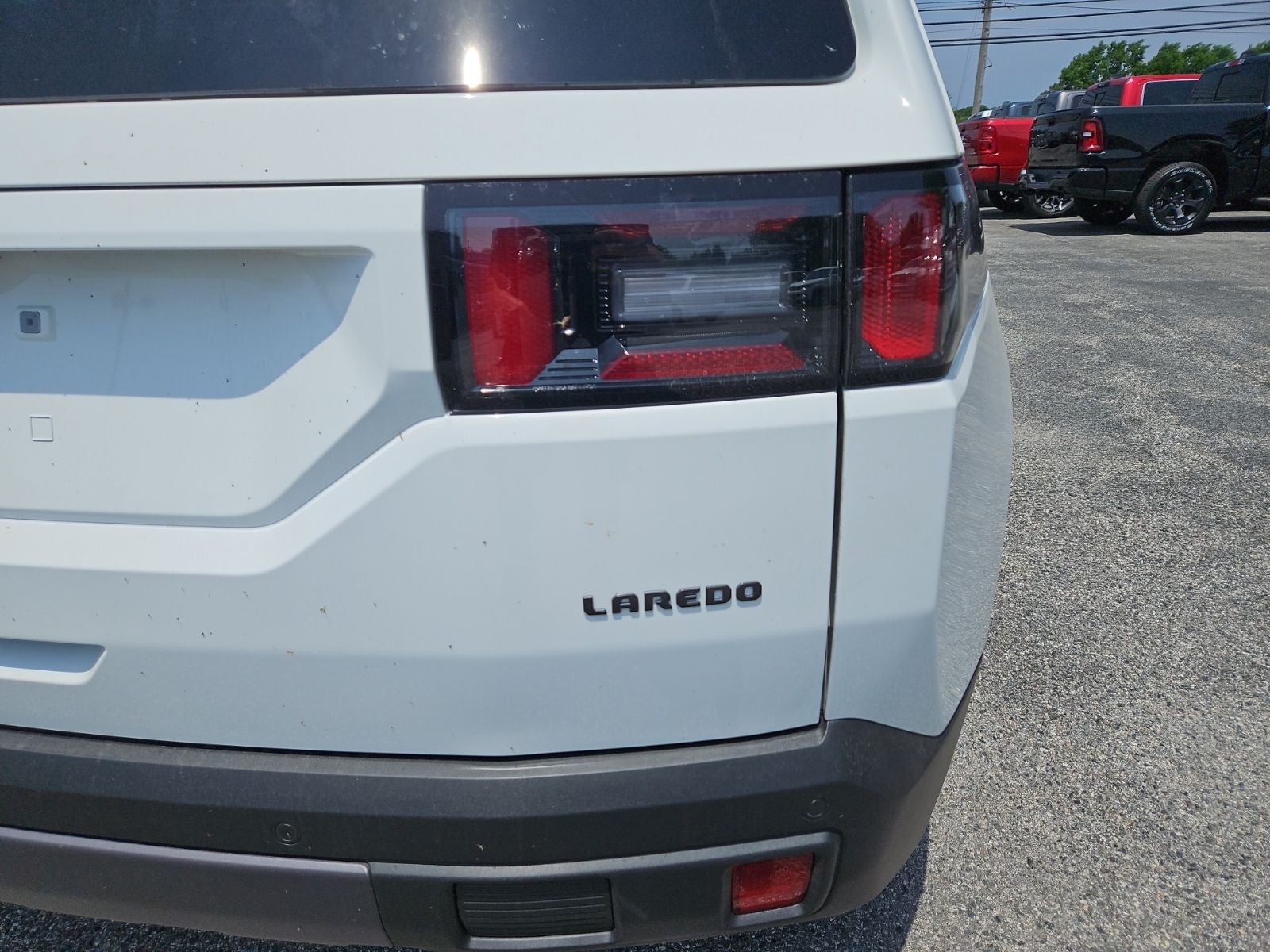 2026 Jeep Cherokee CHEROKEE LAREDO 4X4