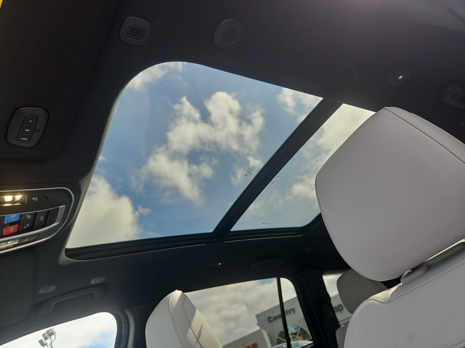 2026 Jeep Cherokee CHEROKEE OVERLAND 4X4
