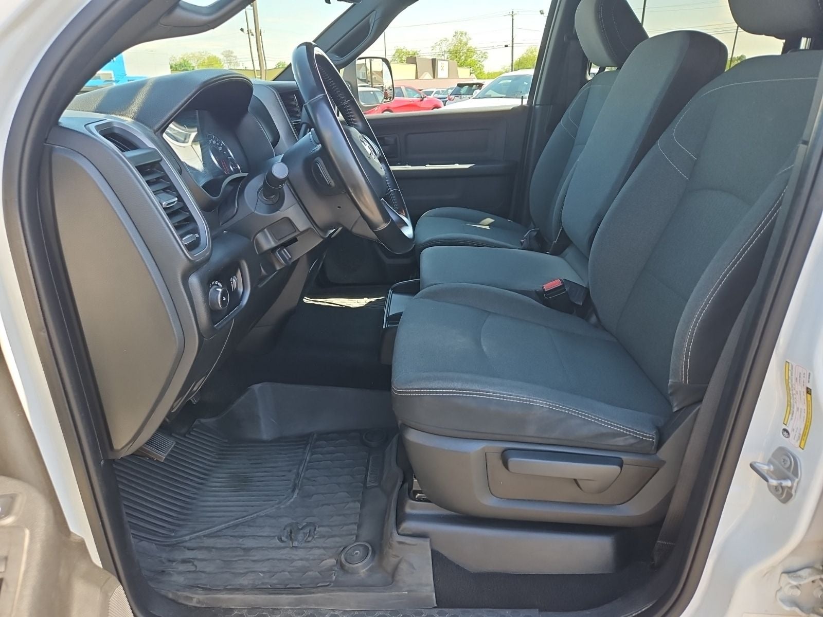 2022 RAM 3500 Tradesman Crew Cab 4x2 8' Box