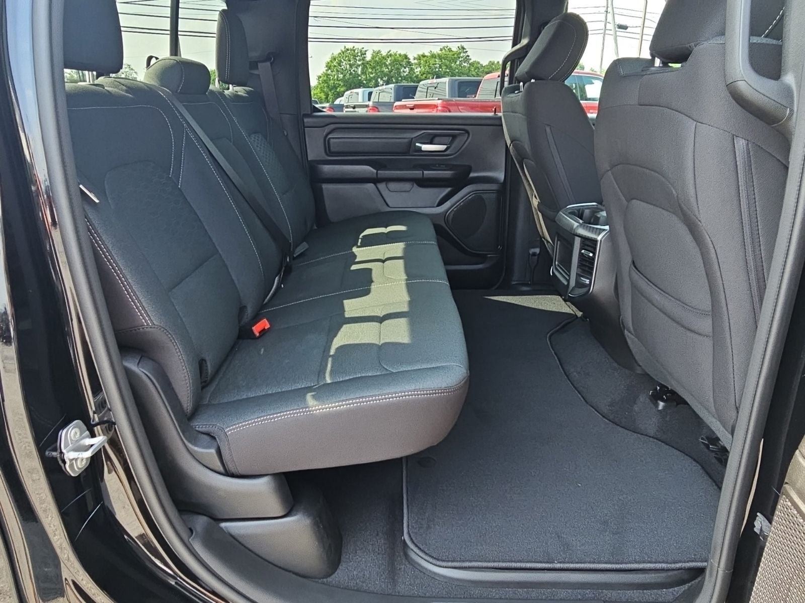 2026 RAM Ram 1500 RAM 1500 EXPRESS CREW CAB 4X4 5'7' BOX