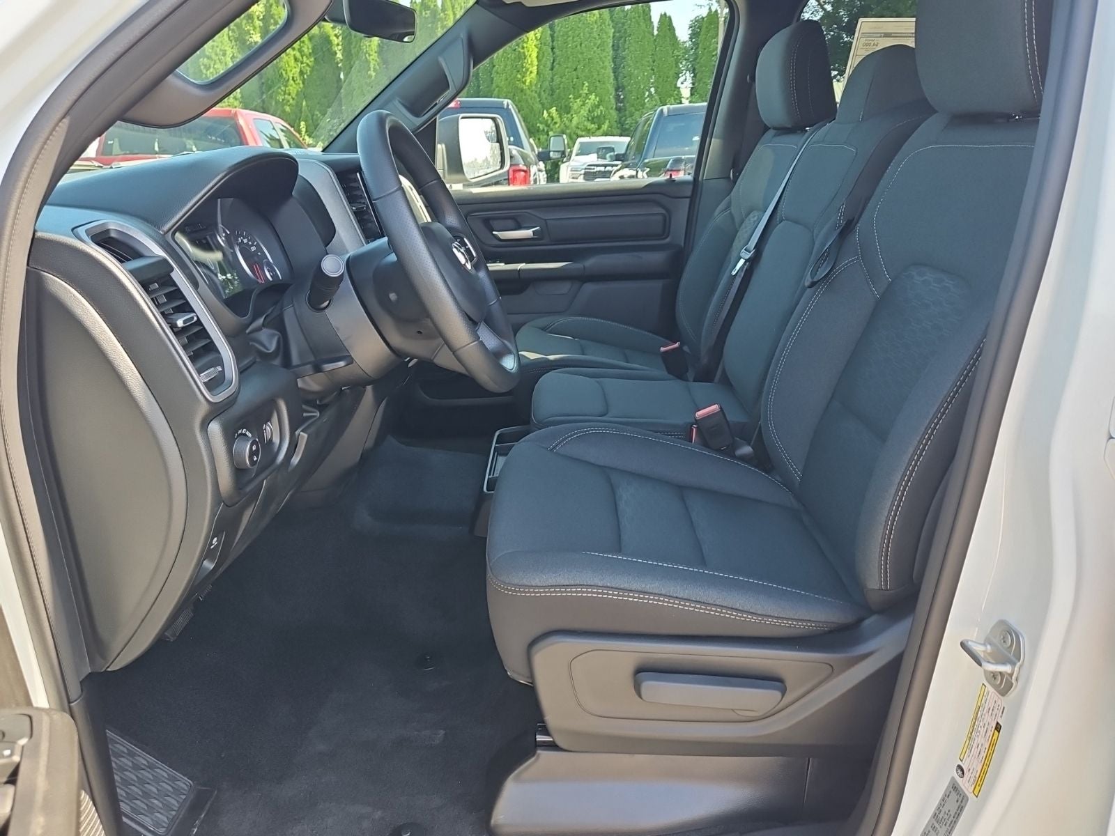 2026 RAM 1500 RAM 1500 EXPRESS CREW CAB 4X4 5'7' BOX