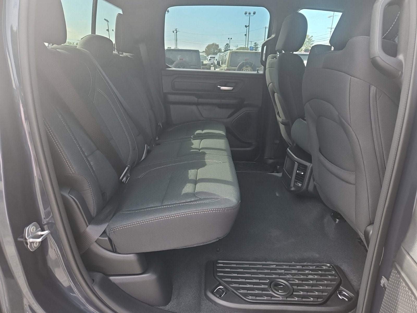 2026 RAM Ram 1500 RAM 1500 EXPRESS CREW CAB 4X4 5'7' BOX