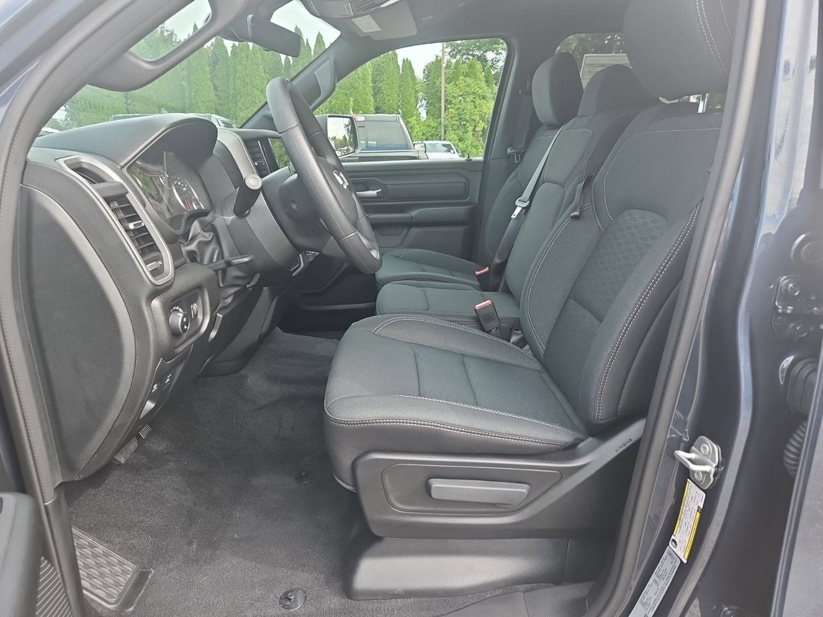 2026 RAM Ram 1500 RAM 1500 EXPRESS CREW CAB 4X4 5'7' BOX