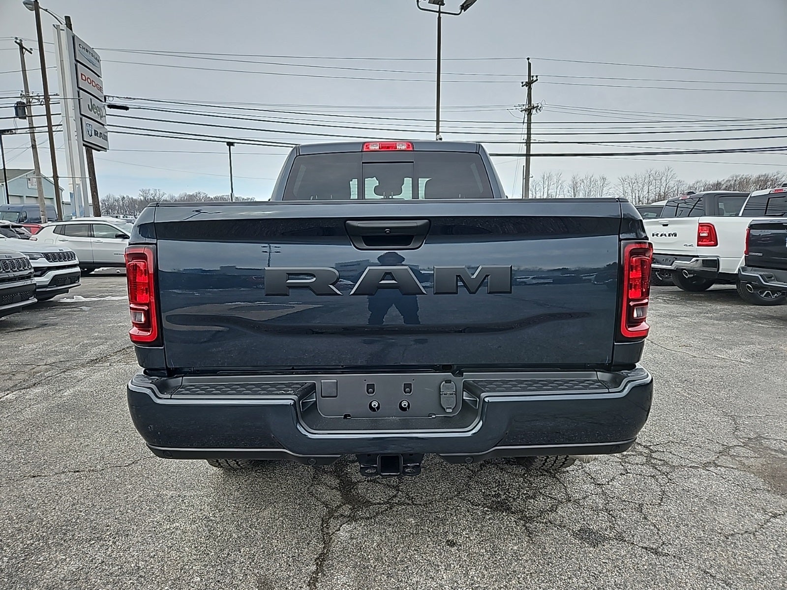 2026 RAM Ram 2500 RAM 2500 BLACK EXPRESS CREW CAB 4X2 6'4' BOX