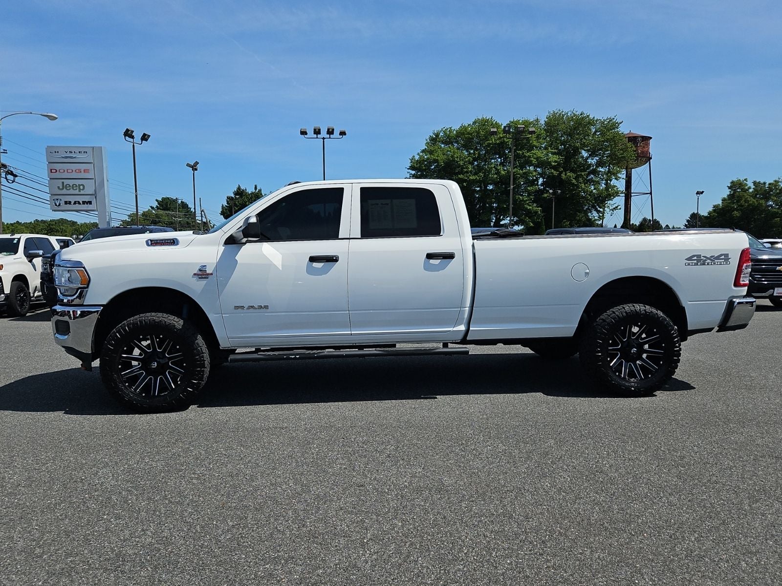 2020 RAM 2500 Tradesman Crew Cab 4x4 8' Box