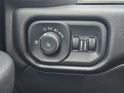 2020 RAM 2500 Tradesman Crew Cab 4x4 8' Box