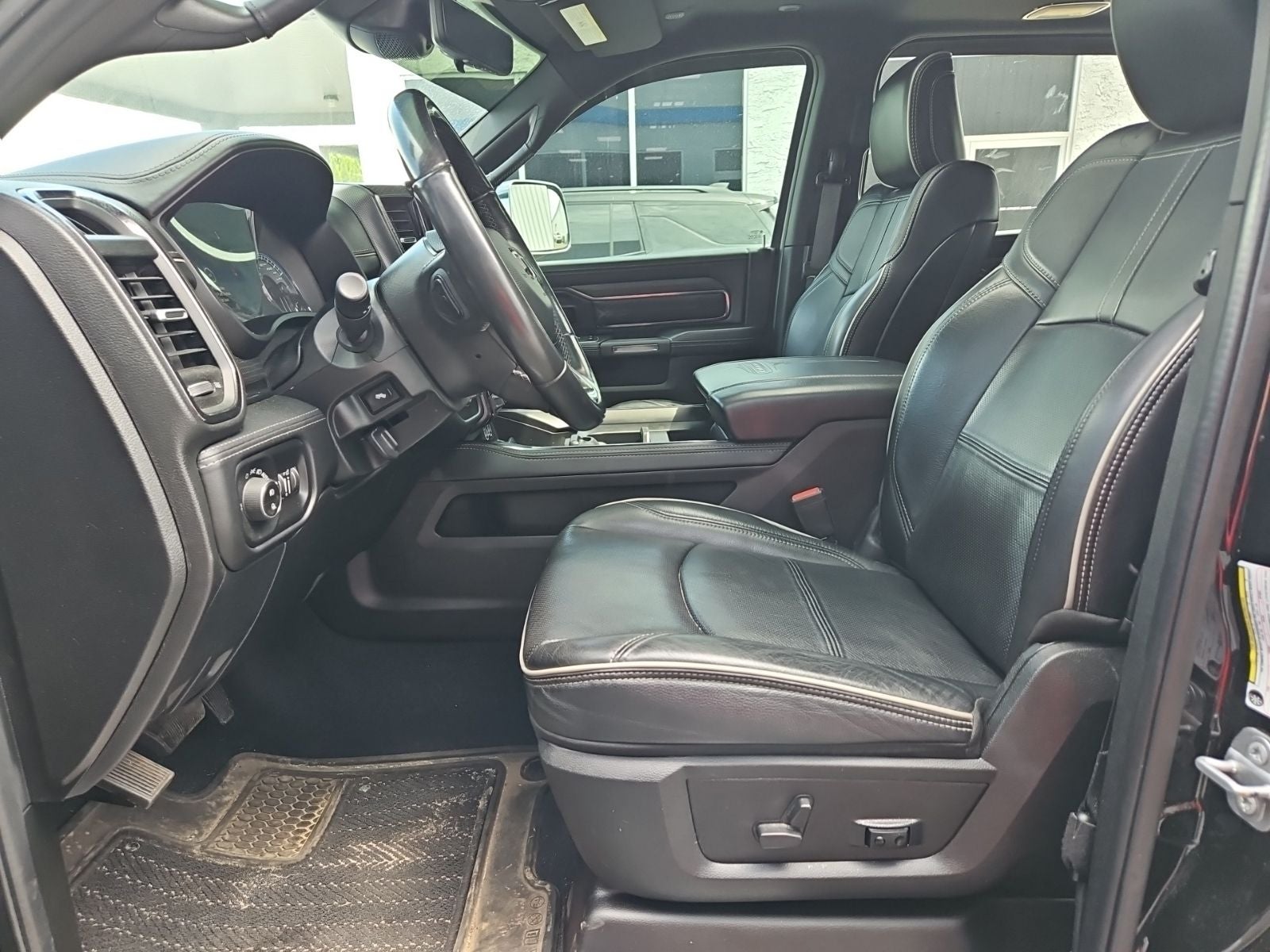 2022 RAM 2500 Limited Crew Cab 4x4 6'4' Box