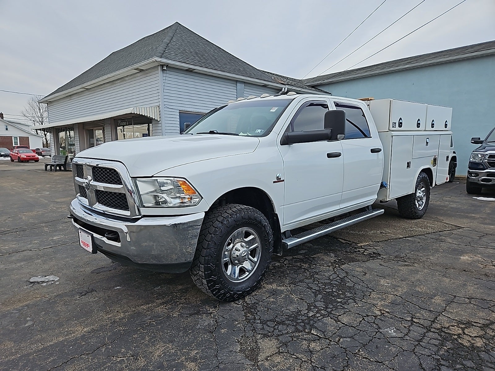 2018 RAM 3500 Chassis Tradesman/SLT/Laramie