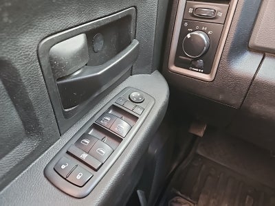 2018 RAM 3500 Chassis Tradesman/SLT/Laramie