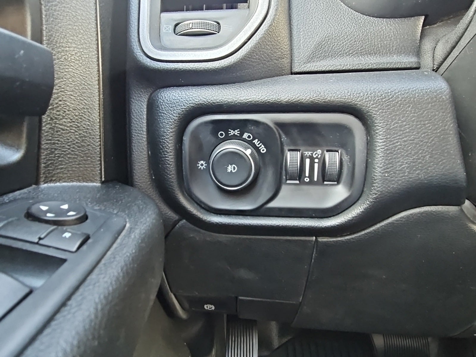 2020 RAM 5500 Chassis Tradesman/SLT/Laramie/Limited