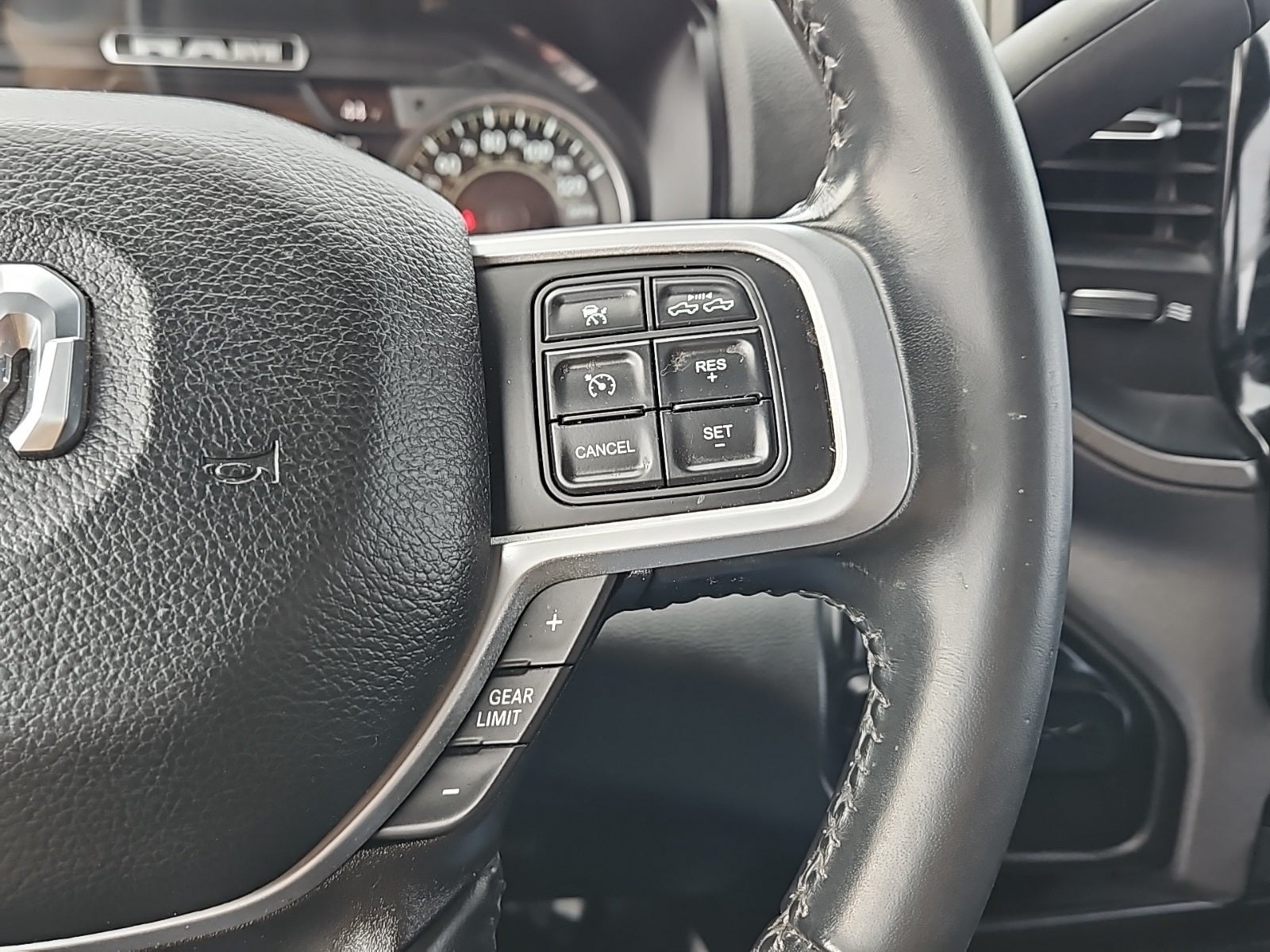 2022 RAM 5500 Chassis Tradesman/SLT/Laramie/Limited