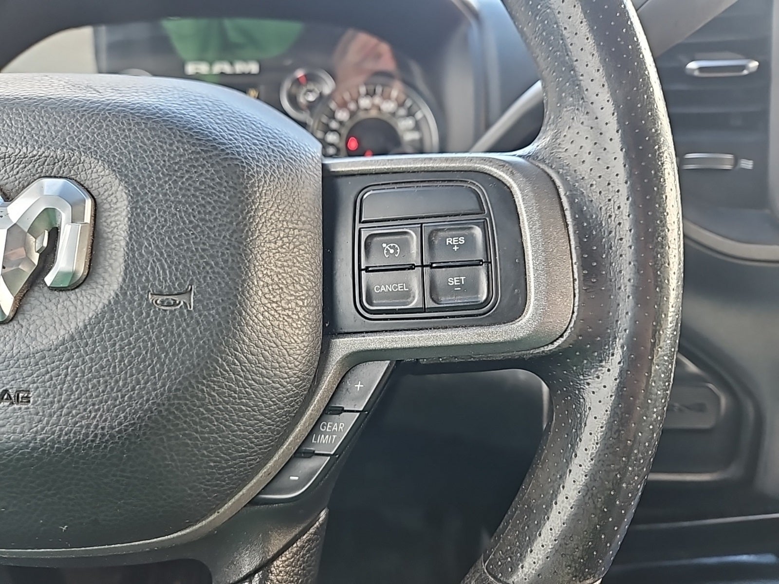 2022 RAM 3500 Chassis Tradesman/SLT/Laramie/Limited