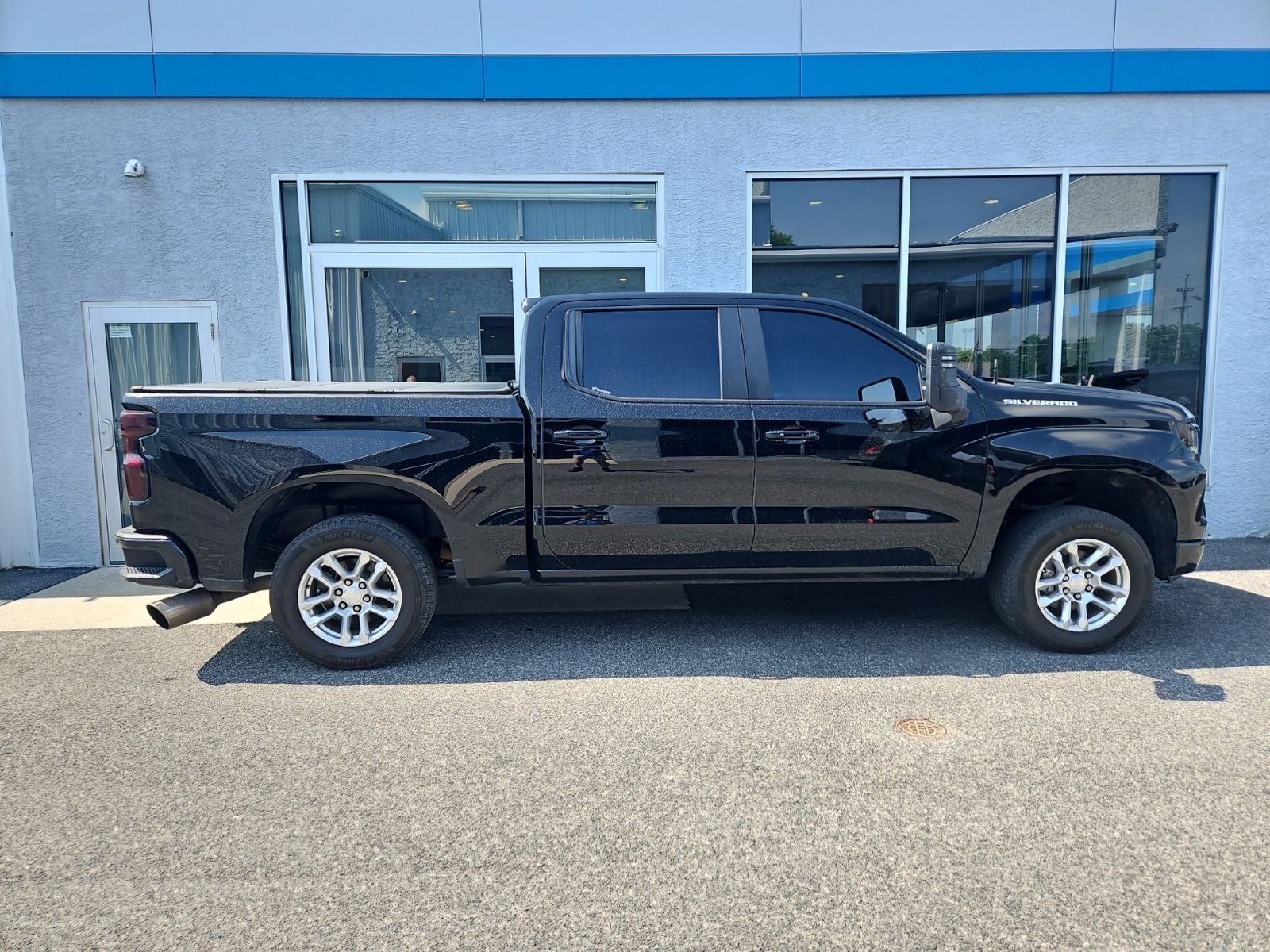 2023 Chevrolet Silverado 1500 4WD Crew Cab Standard Bed LT
