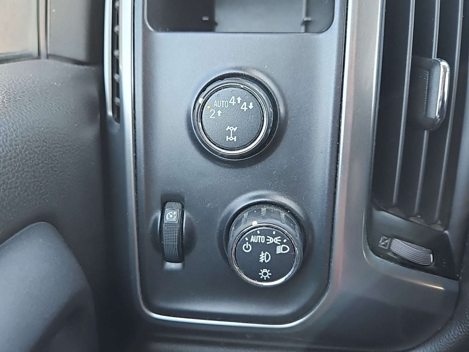 2017 Chevrolet Silverado 1500 2LT