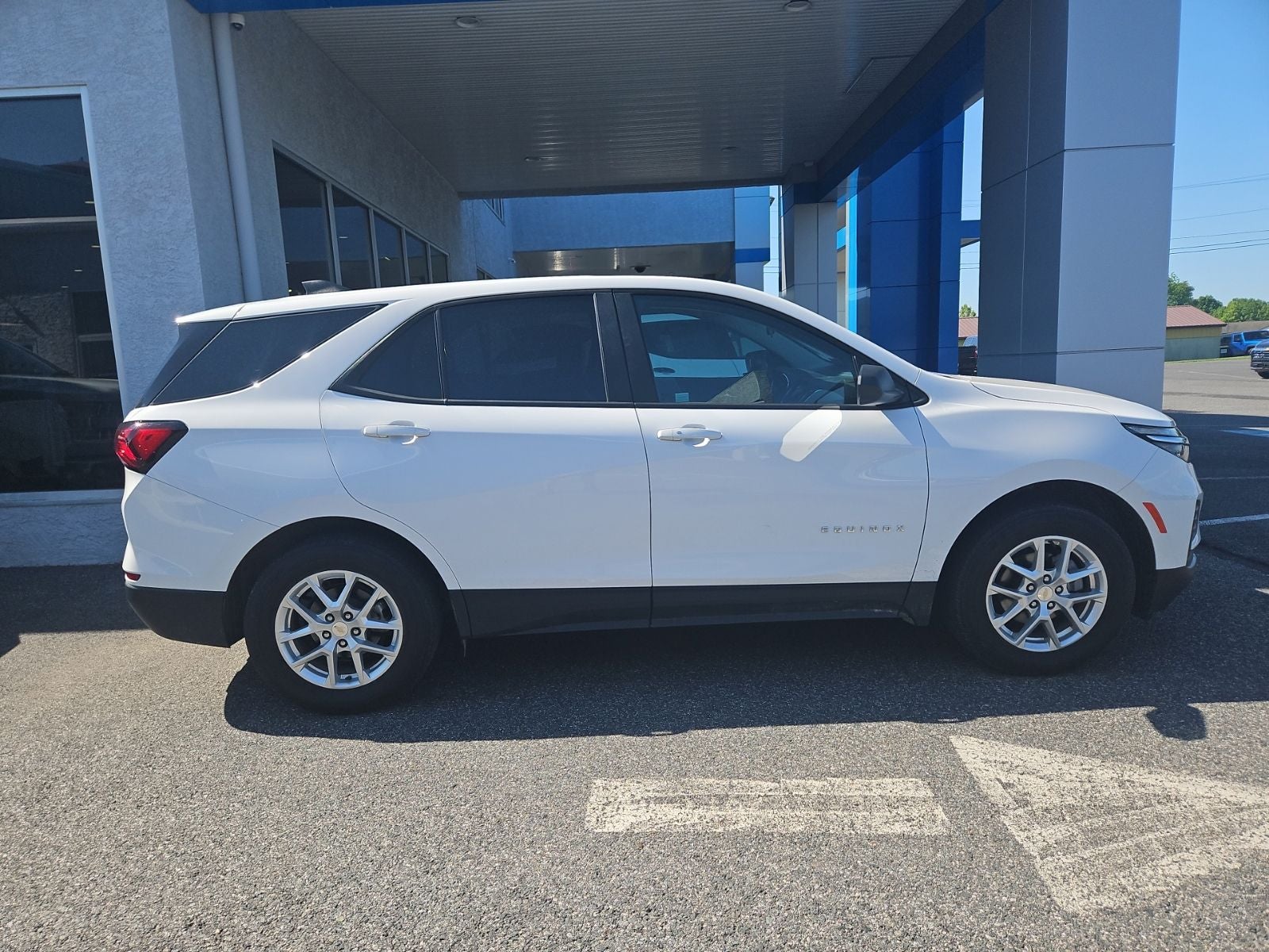 2024 Chevrolet Equinox LS