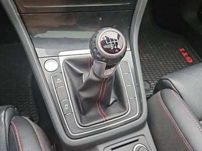 2017 Volkswagen Golf GTI SE 4-Door