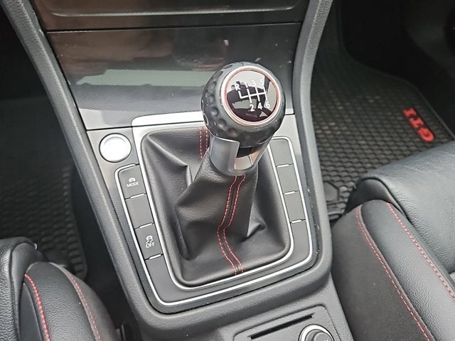 2017 Volkswagen Golf GTI SE 4-Door