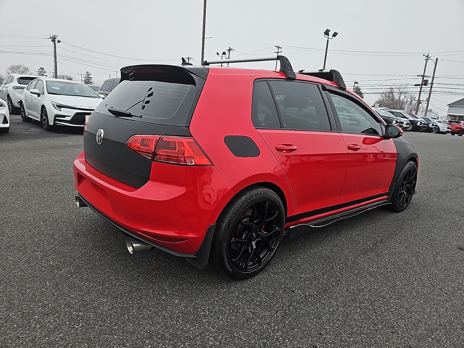 2017 Volkswagen Golf GTI SE 4-Door