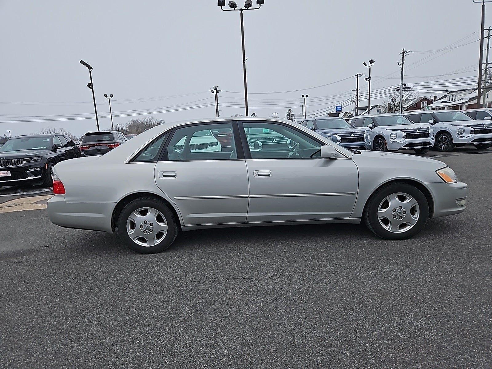2003 Toyota Avalon Base