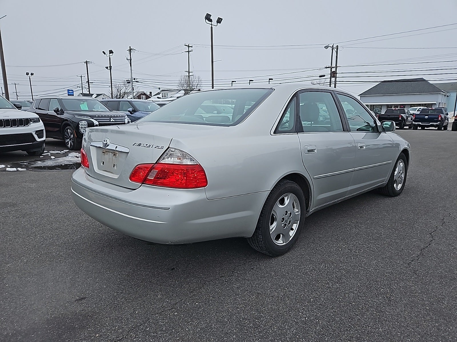 2003 Toyota Avalon Base