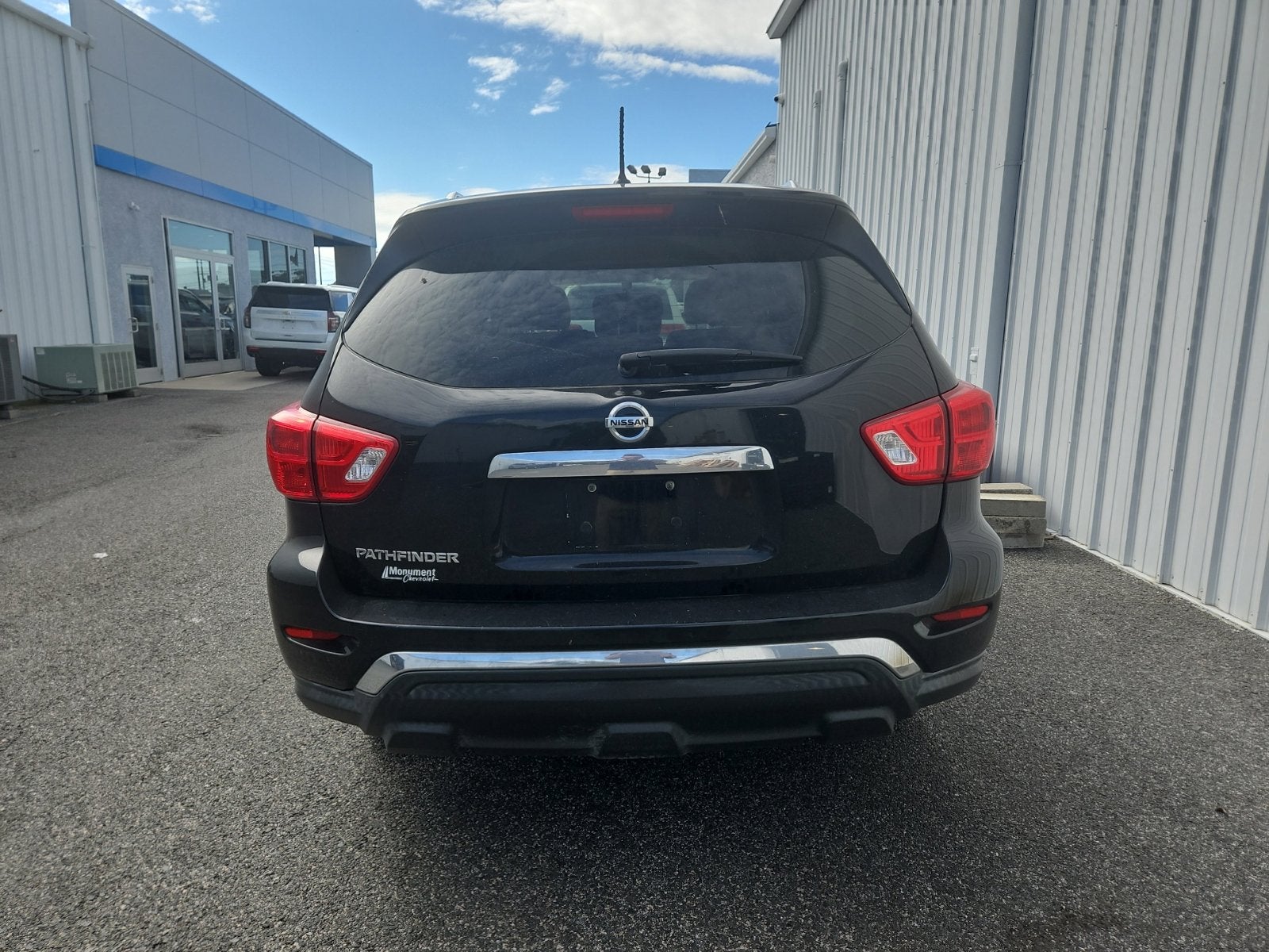 2017 Nissan Pathfinder S
