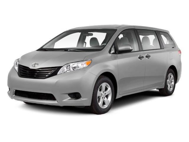 2013 Toyota Sienna L V6 7 Passenger