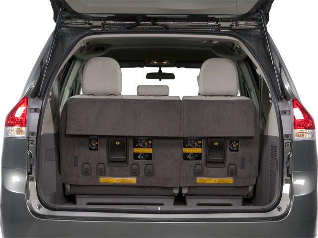 2013 Toyota Sienna L V6 7 Passenger