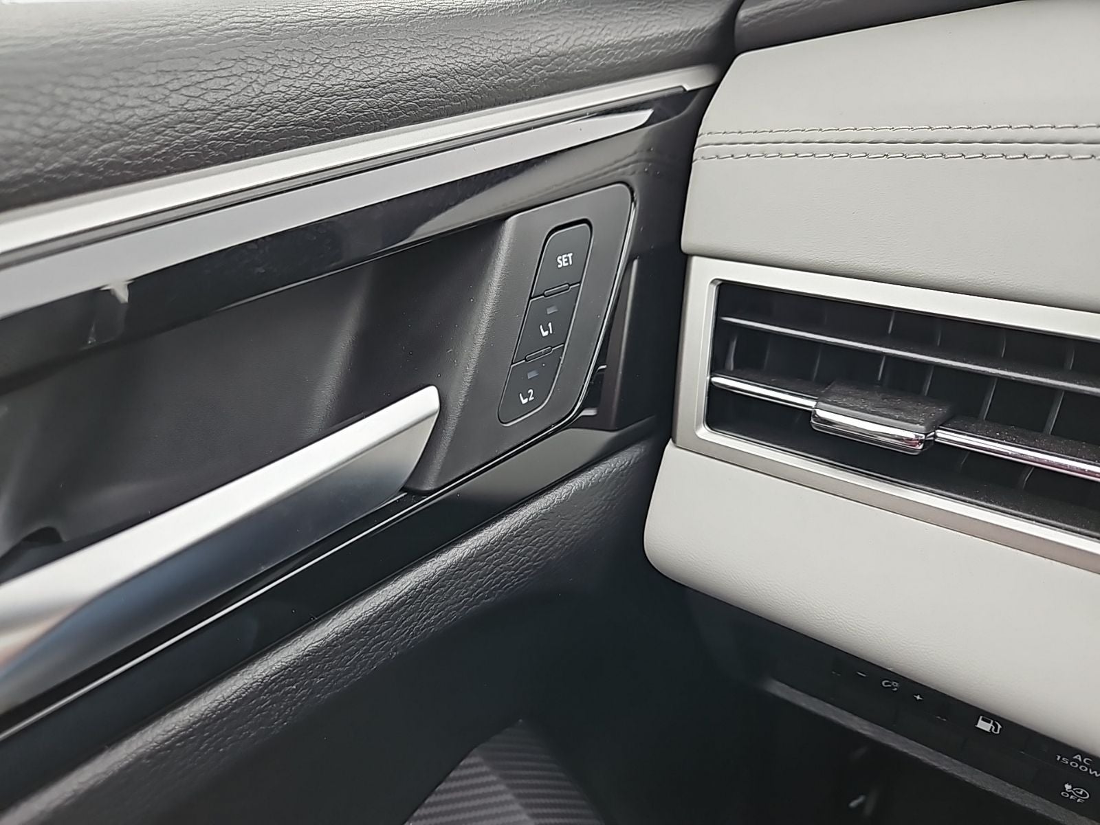 2025 Mitsubishi Outlander PHEV SEL S-AWC