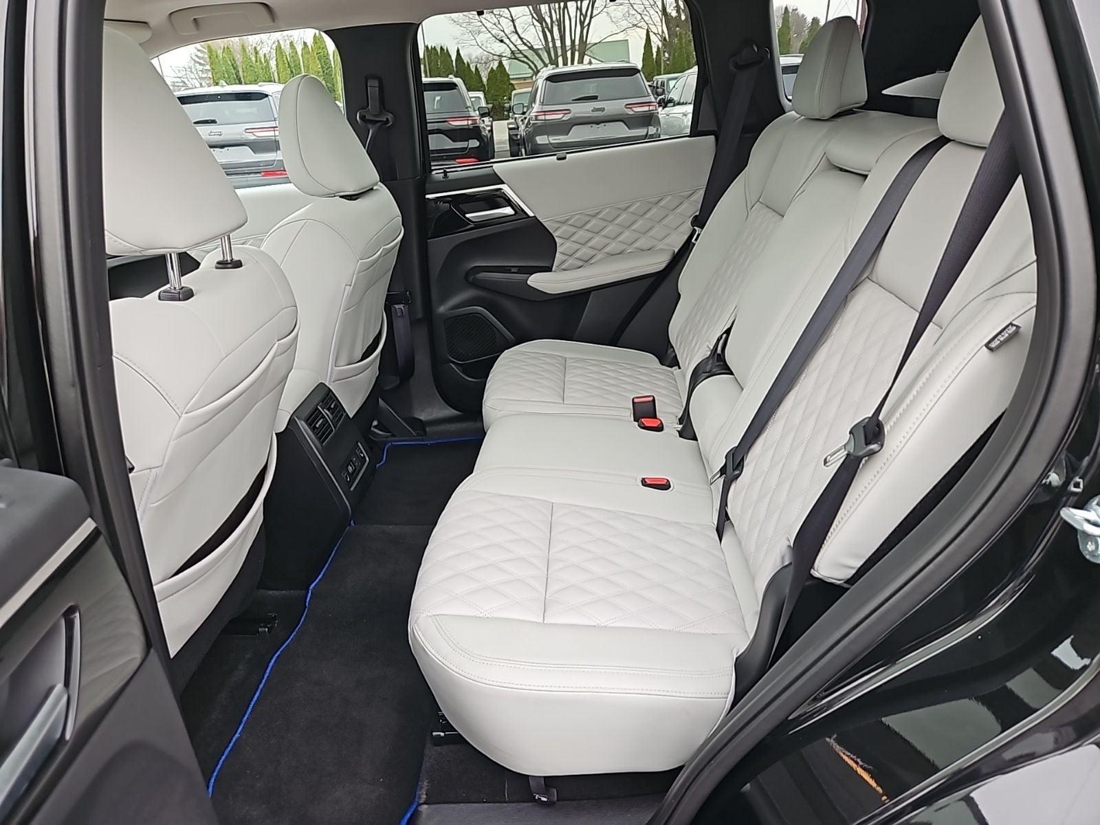 2025 Mitsubishi Outlander PHEV SEL S-AWC