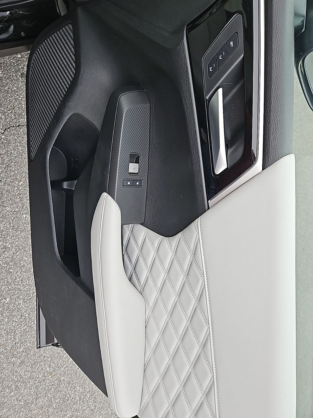 2025 Mitsubishi Outlander PHEV SEL S-AWC