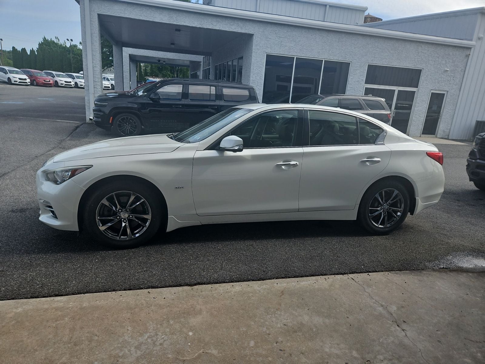 2017 INFINITI Q50 3.0t Signature Edition