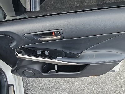 2017 Lexus IS 300 300