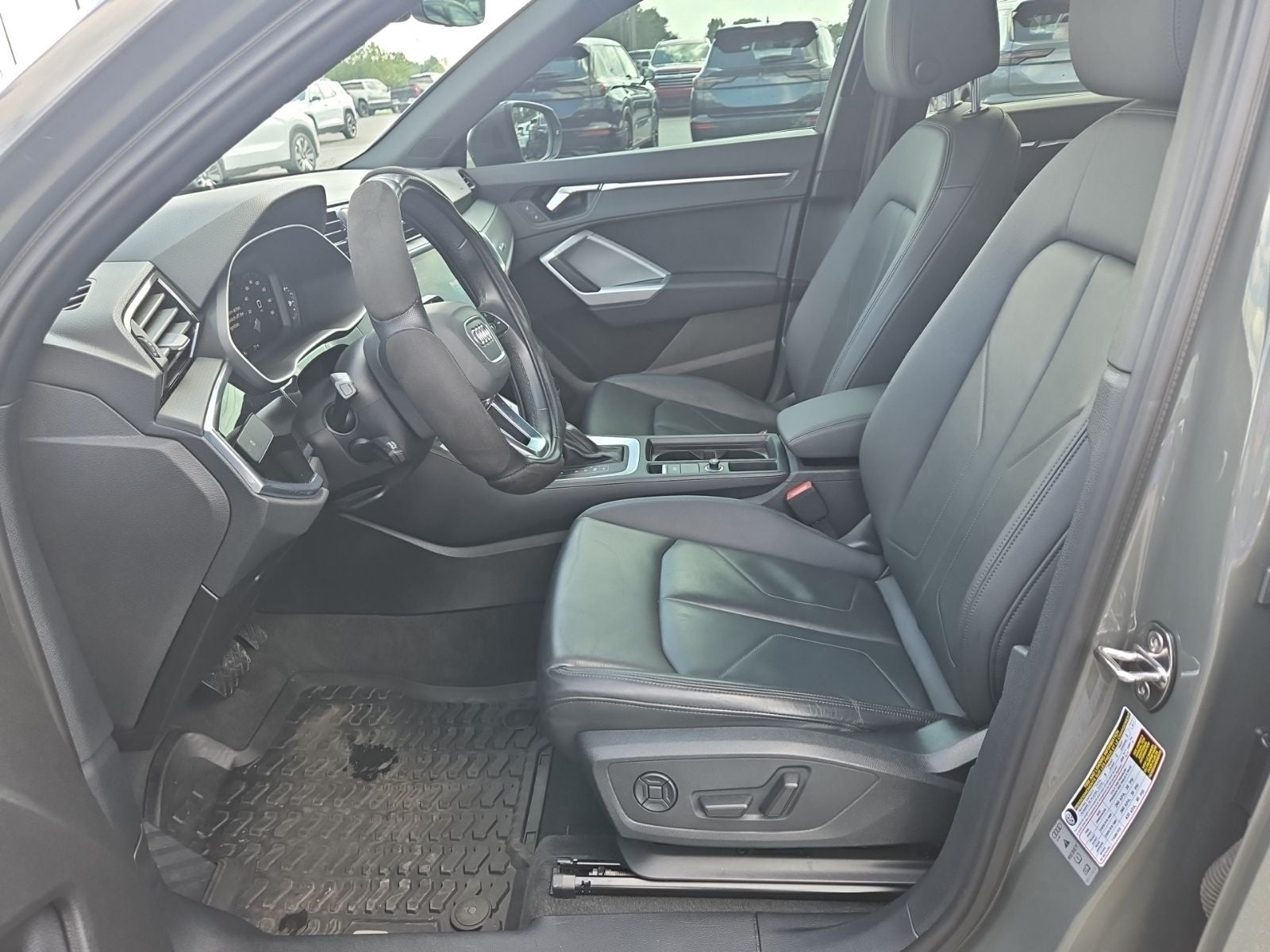 2022 Audi Q3 Premium 40 TFSI quattro Tiptronic