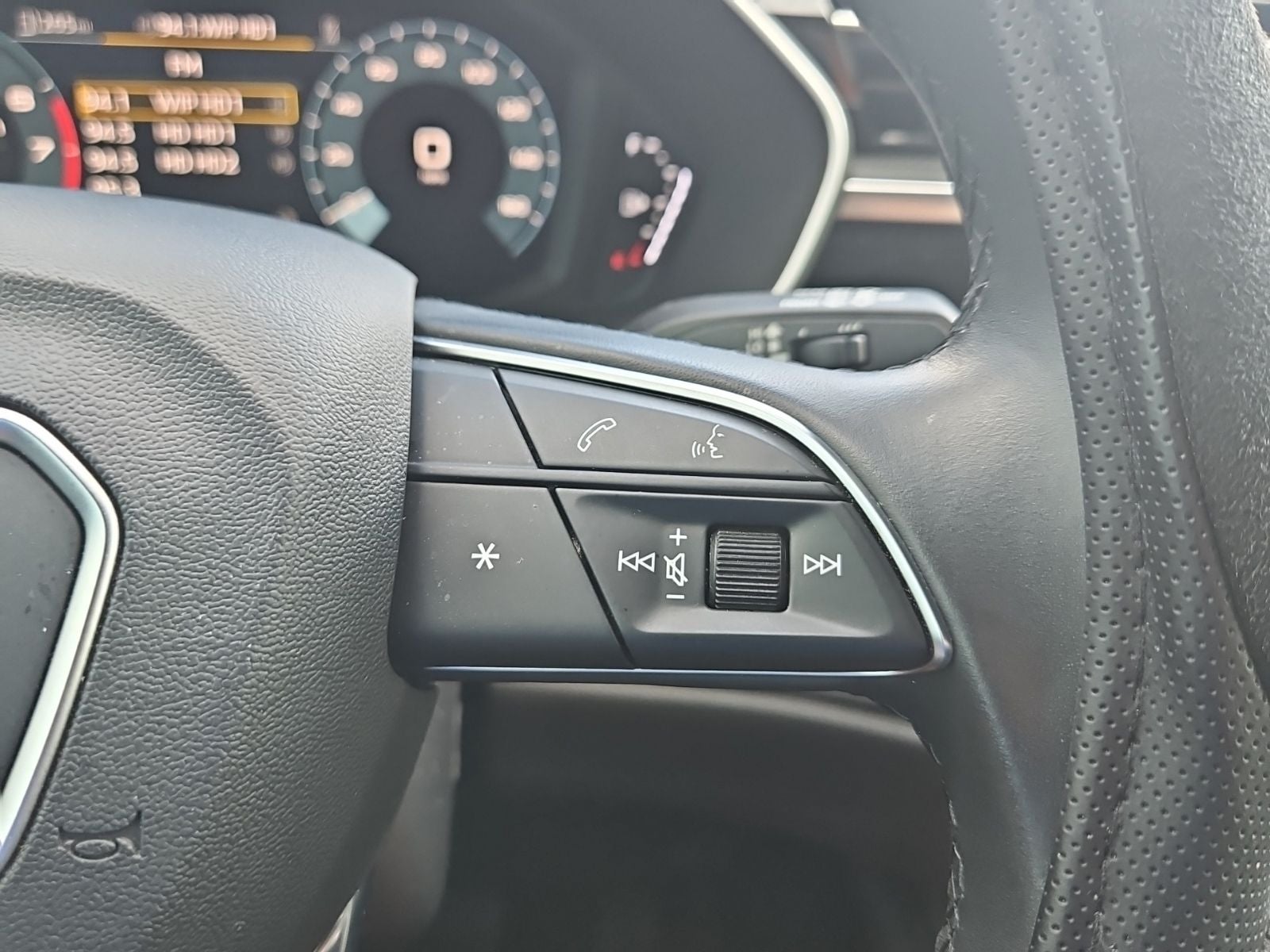2022 Audi Q3 Premium 40 TFSI quattro Tiptronic