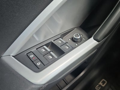 2022 Audi Q3 Premium 40 TFSI quattro Tiptronic