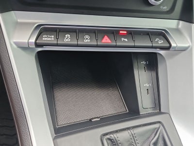 2022 Audi Q3 Premium 40 TFSI quattro Tiptronic