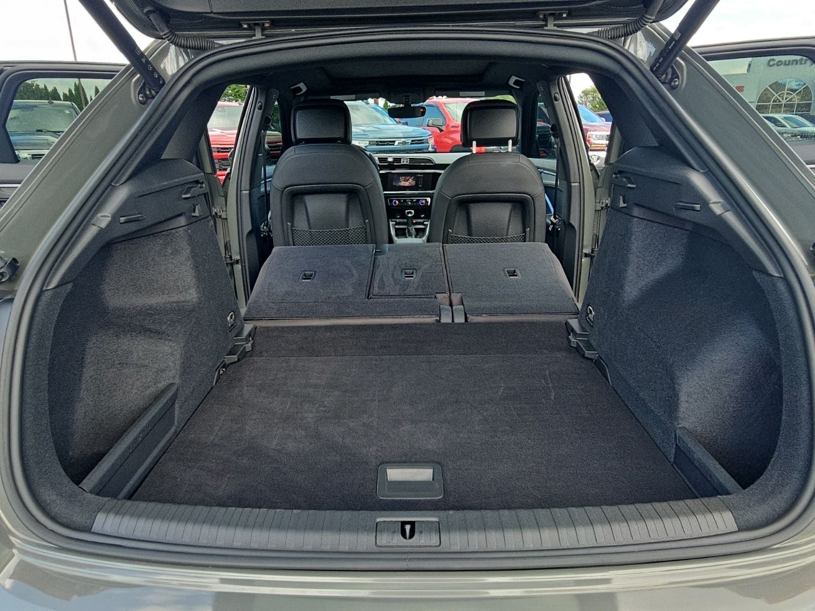 2022 Audi Q3 Premium 40 TFSI quattro Tiptronic